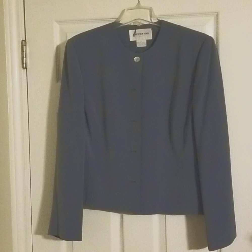 2 piece suit JONES NEW YORK size 18